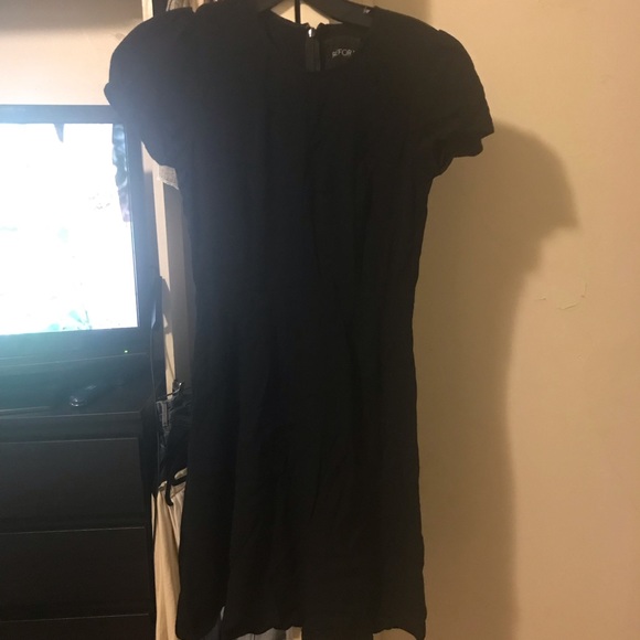 Reformation Millie Dress - Picture 4 of 5